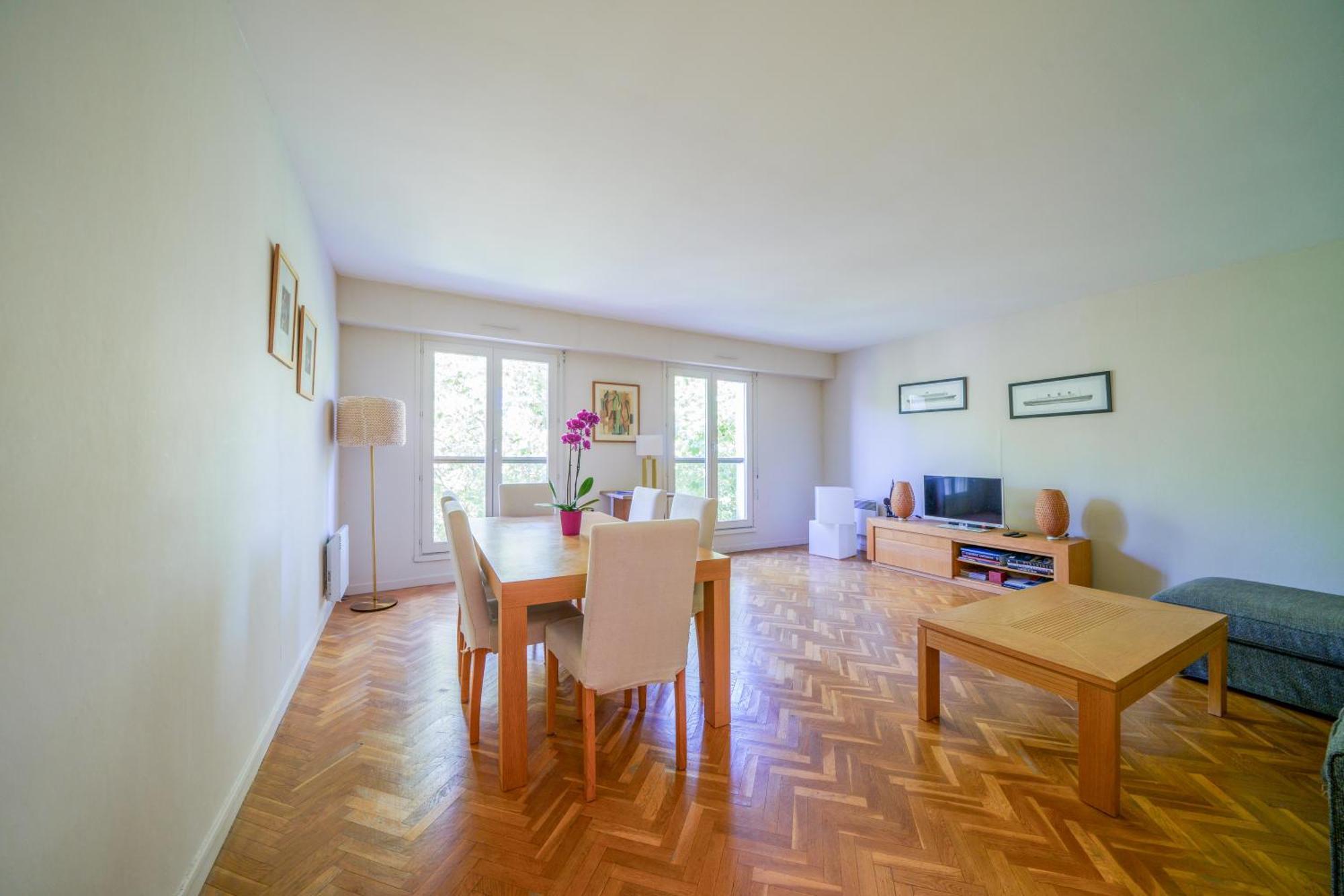 Appartement Tours Centre Avec Parking 4 P Exterior foto